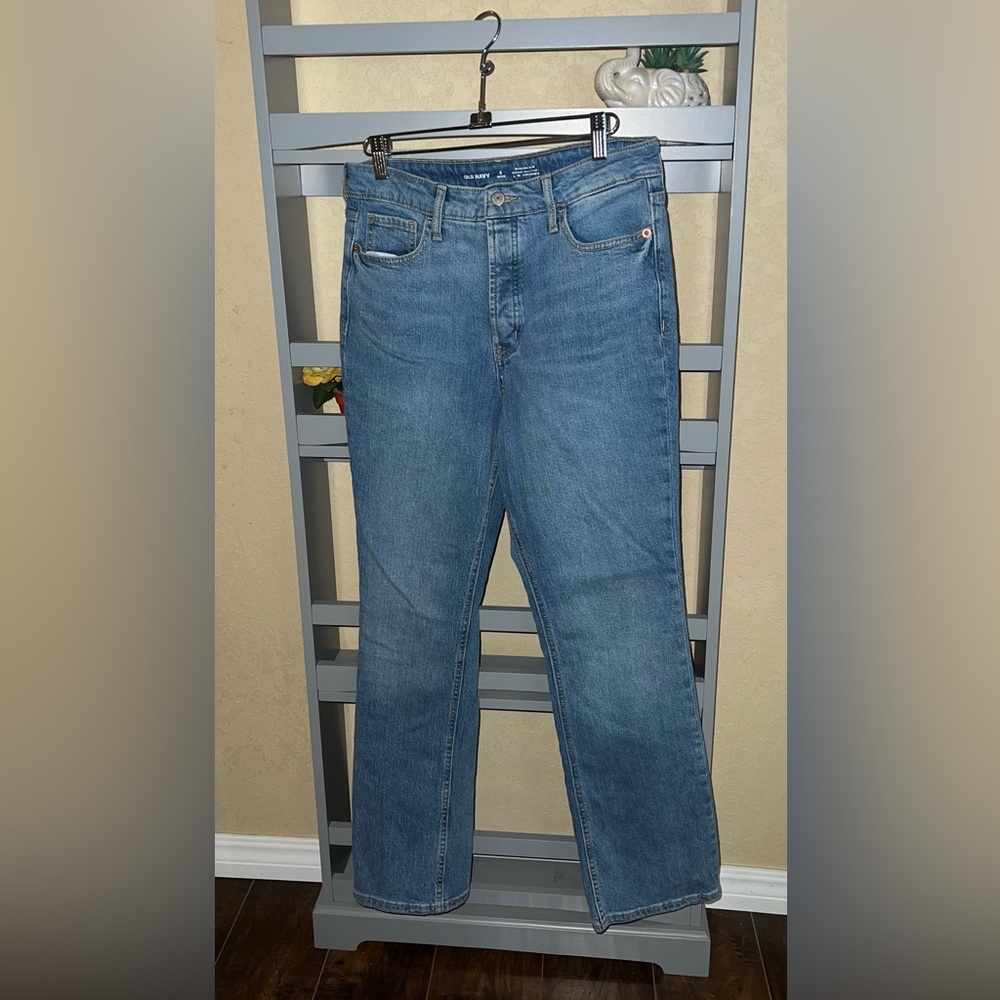Old Navy Extra High-Rise Kicker Bootcut Jeans size 6 petite